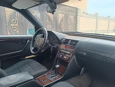 mini jack: Mercedes-Benz C-Class: 1998 г., 2 л, Автомат, Бензин, Седан — 2