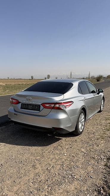 kia rio 2014: Toyota Camry: 2018 г., 2.5 л, Автомат, Бензин, Седан — 9