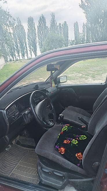 bmw g01: Volkswagen Vento: 1993 г., 1.8 л, Механика, Бензин, Седан — 4