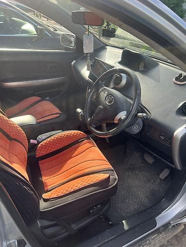 honda fit 2005: Toyota Ist: 2004 г., 1.3 л, Автомат, Бензин, Хэтчбэк — 6