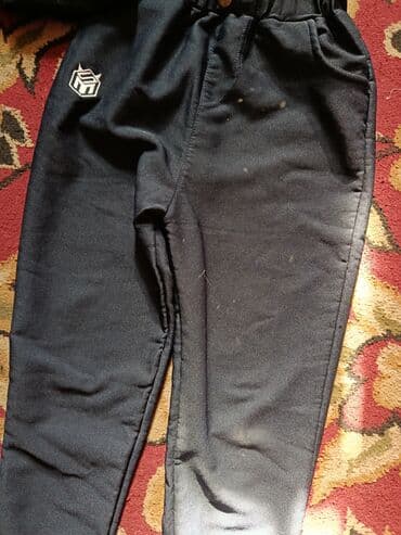 продаю или меняю на автомат: Отдам даром вещи и обувь для мальчика 6-7 лет есть ещё рюкзак — 4