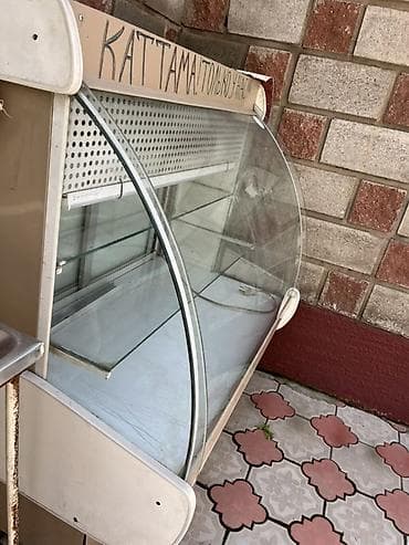 Холодильное оборудование: Холодильная витрина для магазина/кафе/пекарни. Компрессор загорелся — 2