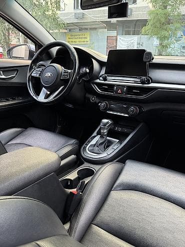 6: Kia K3: 2019 г., 1.6 л, Вариатор, Бензин, Седан — 9