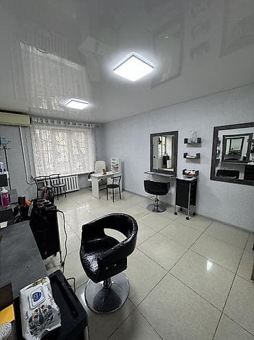 сдаётся салон: Барбершоп 34 м², 1 комната, С ремонтом, С оборудованием, Многоэтажное жилое здание, 1 линия — 3