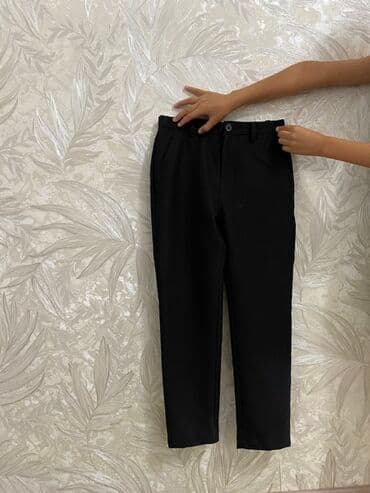 красный пиджак: Школьная форма, цвет - Черный, Б/у — 2