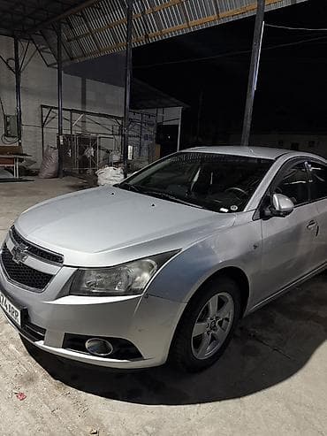 Chevrolet Cruze: 2010 г., 1.6 л, Автомат, Бензин, Седан