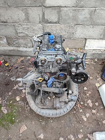 Бензиновый мотор Toyota 2 л