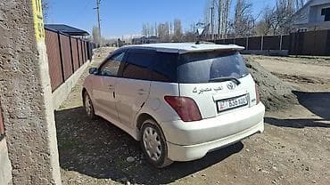 бак бенза: Toyota Ist: 2002 г., Автомат, Бензин, Хэтчбэк — 5