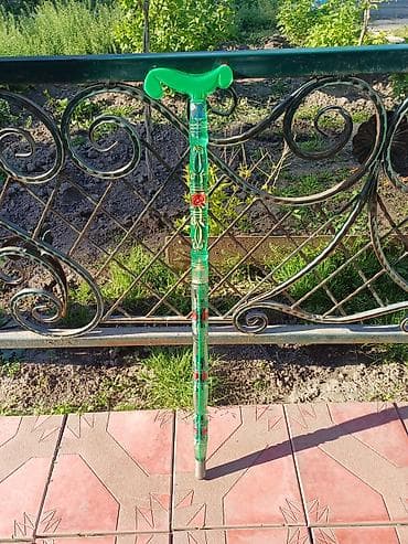 спортивные коврики: Трость декоративная, зеленая, с фигурной рукояткой. - Материал — 3