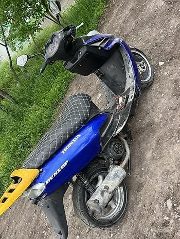 150 куб скутер: Скутер Honda (наклейки Honda/Dunlop), синие пластиковые панели и — 3