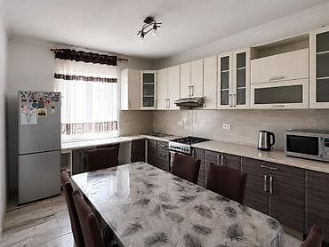 🏡 Продаётся просторный угловой дом с отличным расположением и большим