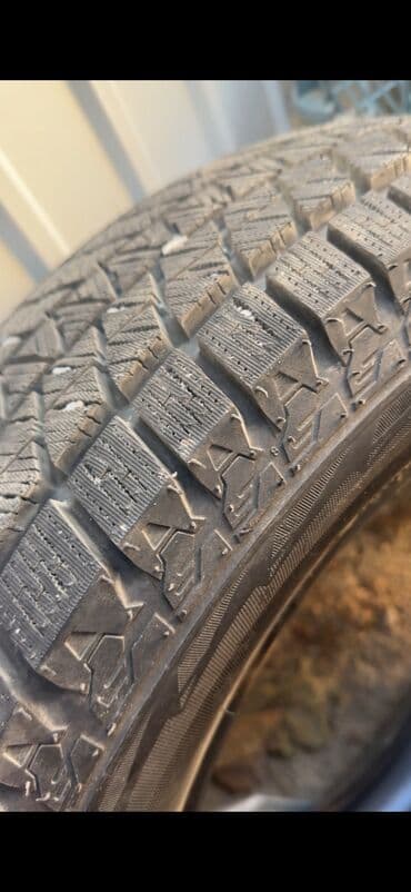 шины в оше: Шины 235 / 60 / R 18, Зима, Б/у, Комплект, Внедорожные (АТ/МТ), Корея, Durun — 5