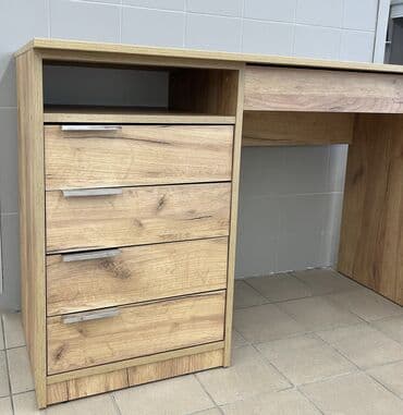 удобный компьютерный стол: Парта школьная 📥
На заказ ✅
Есть оптом 📩📦
Есть рассрочка🏦 — 2