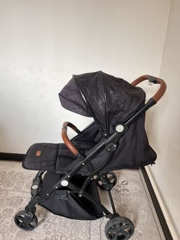 Коляска, цвет - Черный, Б/у