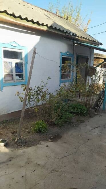 дом район пишпек: Времянка, 20 м², 2 комнаты, Собственник — 6