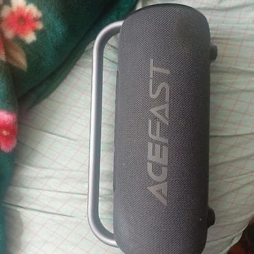 Портативная Bluetooth-колонка ACEFAST - Корпус цилиндрической формы с