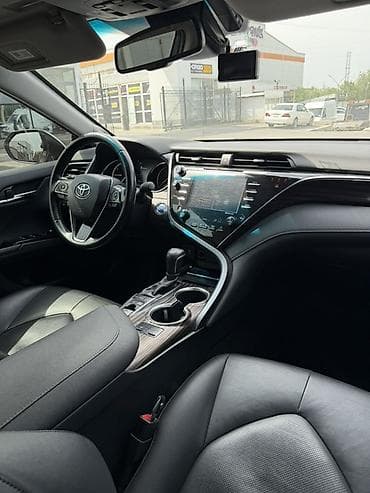 таёта 30: Toyota Camry: 2018 г., 2.5 л, Гибрид, Седан — 7