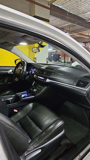 low ll: Lexus CT: 2011 г., 1.7 л, Автомат, Гибрид, Хэтчбэк — 7