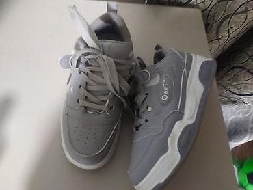 обувь корея: Серые кроссовки Oeet (логотип на боку). - Цвет: светло‑серый с белыми — 1