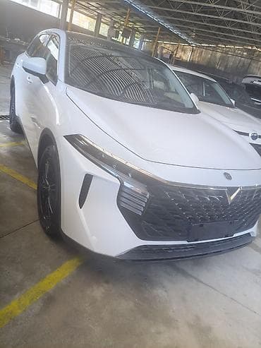 Продажа авто: Dongfeng : 2023 г., 1.5 л, Автомат, Бензин, Кроссовер — 2