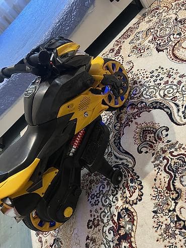 автомобиль для детей на аккумуляторе: Детский электрокар, Новый — 4