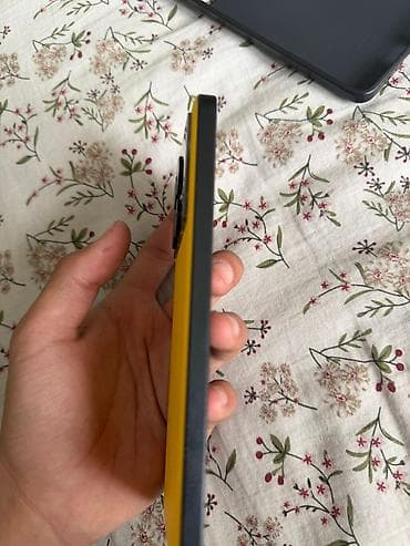 проектор для смартфона: Poco X6 Pro 5G, 256 ГБ, цвет - Желтый — 2