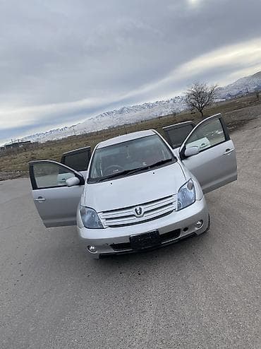 c4 audi: Toyota Ist: 2003 г., 1.3 л, Автомат, Бензин, Хэтчбэк — 9