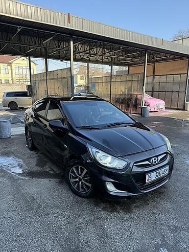 Hyundai Solaris: 2013 г., 1.4 л, Автомат, Бензин, Седан