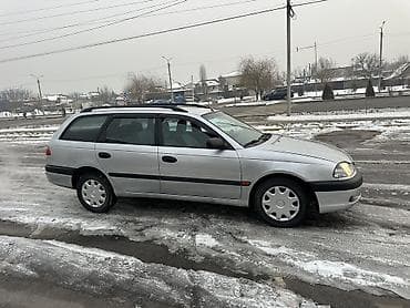 bmw 1 8: Toyota Avensis: 2002 г., 1.8 л, Механика, Бензин, Универсал — 4