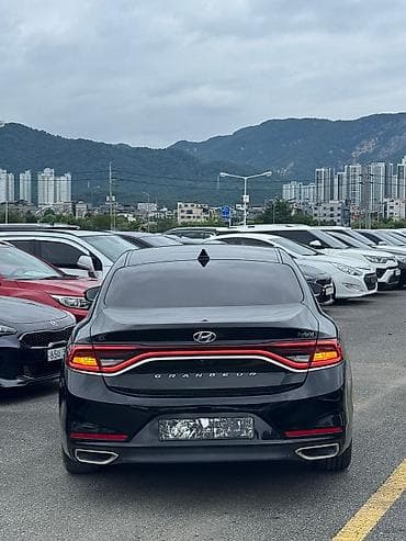 автоком: Hyundai Grandeur: 2018 г., 2.4 л, Автомат, Гибрид, Седан — 1