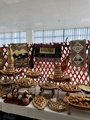 буу сервант: “НУКУРА ЭТНО ФУРШЕТ”🇰🇬🇰🇬🇰🇬🇰🇬 Сегодня стали частью мероприятия в школе — 1