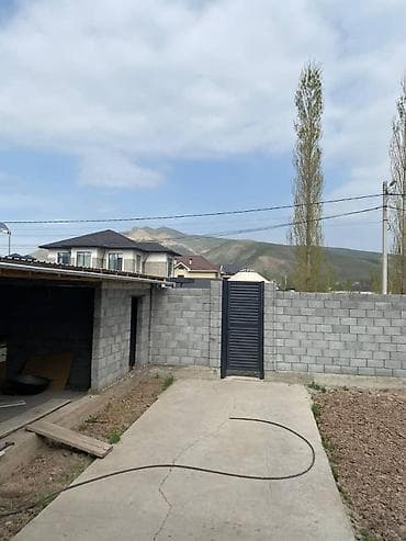 бекер уй: Предлагается к продаже дом с участком 5соток в Беш-кунгее. По улице — 6