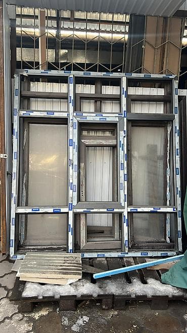 Готовое пластиковое окно, Тип окна: Фасадные, Декоративные особенности: Фрамуга, Без установки, Без рассрочки