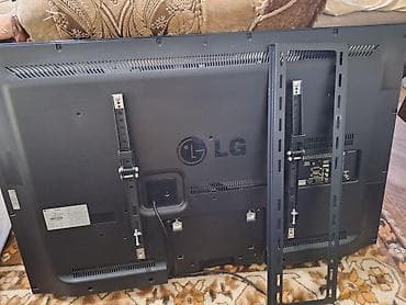 ТВ и видео: Телевизор LG 42LV3400-ZG + настенное крепление и TV box T95H - — 2