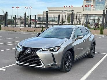 Lexus: Lexus UX: 2021 г., 2 л, Вариатор, Гибрид, Хетчбек — 1