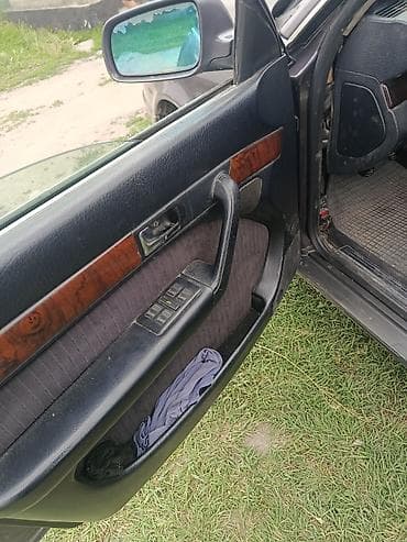 аудио усилитель: Audi 100: 1996 г., Седан — 6