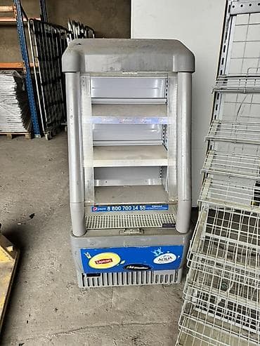 витрынный холодильник: Для напитков — 3