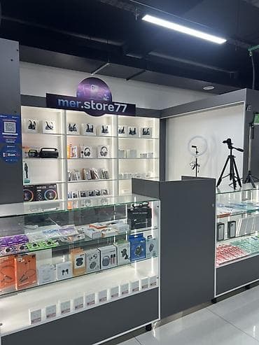 нова книги: Продается магазин аксессуаров для смартфонов и электроники 8 км2 с — 2