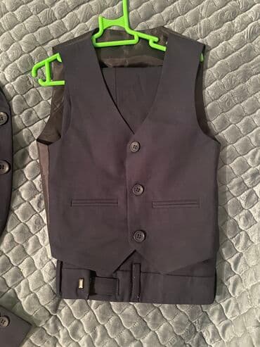 джинсы голубые: Кастюм брюки в отличном состоянии, качество🔥 с 5 до 7 лет 1200с — 2