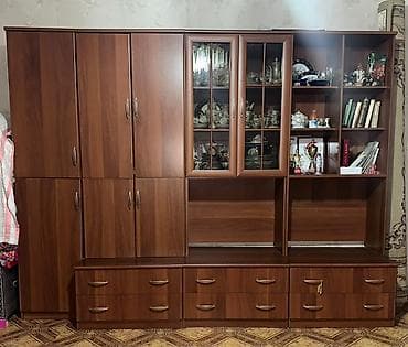 бу шкафтар: Дубал шкаф, Дубал шкаф түрү: Модулдуу, Үй, конок бөлмөсү үчүн, Өзгөчөлүктөрү: Тамак-аш идишин сактоо үчүн — 1