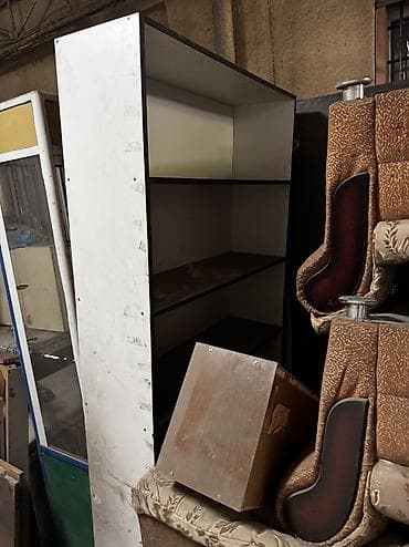 отдам даром мягкую мебель: Продаю разное, кровать, стол, 2 кресла, диван, полочка, шкаф, торговые — 5