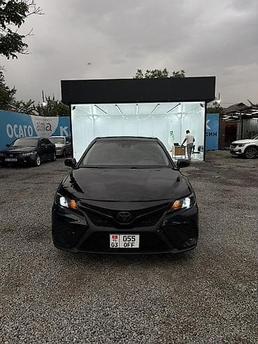 бизнем: Toyota Camry: 2018 г., 2.5 л, Автомат, Бензин, Седан — 1