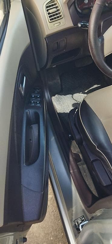 mini jack: Kia Morning: 2011 г., 1 л, Автомат, Бензин — 6