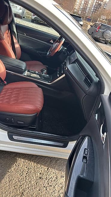 k3 2020: Kia K7: 2019 г., Гибрид, Седан — 10