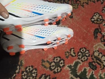 Футбольные бутсы с шипами (FG) для натурального газона - Цвет: белый