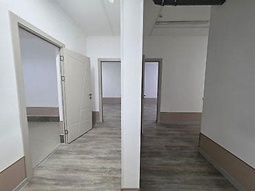 Коммерциялык мүлк: Кеңселерди ижаралоо, 208 м², Турак комплексинде, Өзүнчө ашканасы менен, Өзүнчө кире бериши менен, Өзүнчө санитардык түйүнү менен — 3