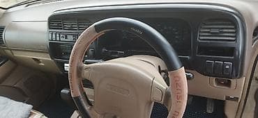 4 4: Isuzu Bighorn: 2001 г., 3 л, Автомат, Дизель, Внедорожник — 10