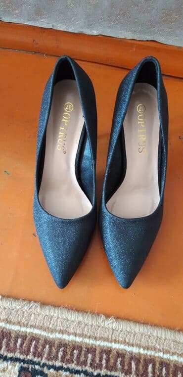 обувь для работы: Продаю 37размер свет черный — 4