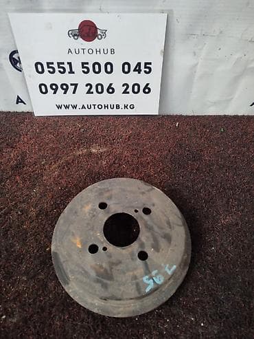 platz: Тормозной барабан для Toyota Platz SCP11, двигатель 1SZ‑FE, год 2002 — 1