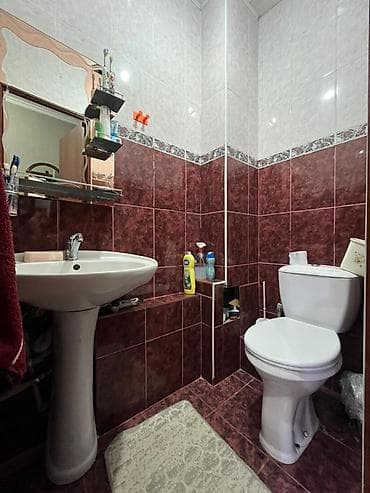 Квартиры: 4 комнаты, 60 м², 105 серия, Аламедин-1 мкр 105 серия, 7 этаж — 2